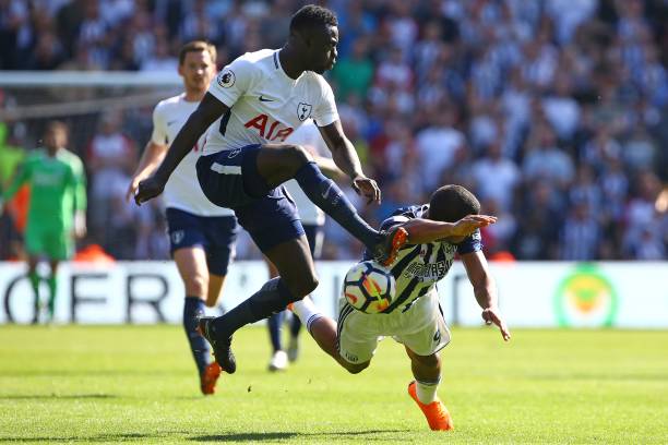 更是向世界 更是向世界