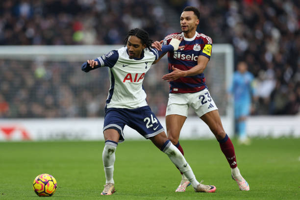 倾听他人并 倾听他人并