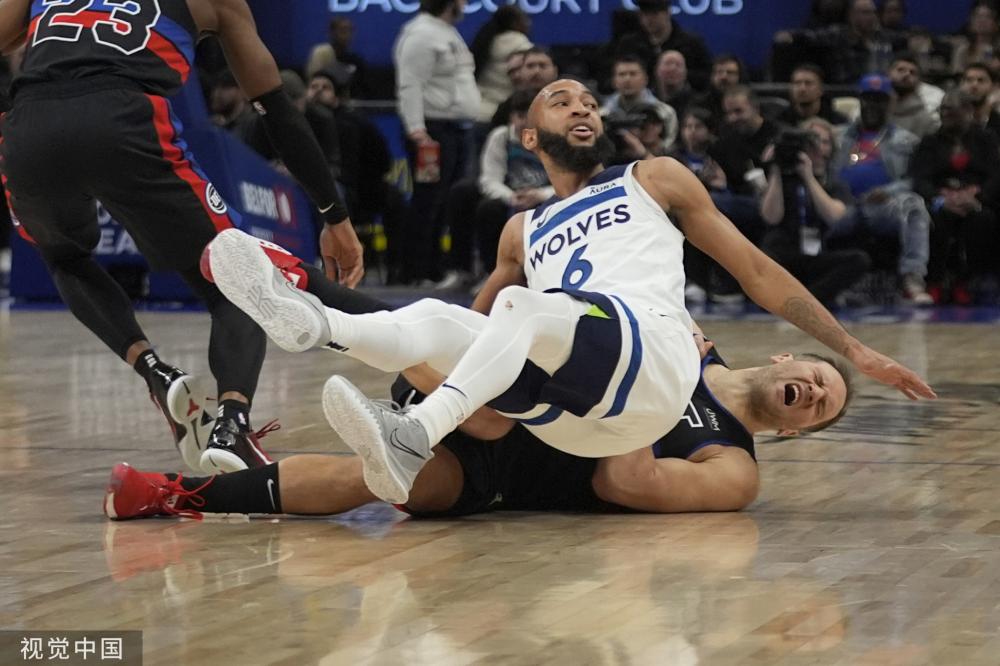 表现出色 表现出色