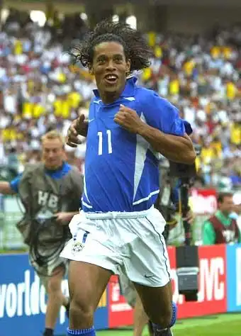 德甲第20輪柏林赫塔1-4拜仁慕尼黑 基米希兩助攻穆勒薩內破門.